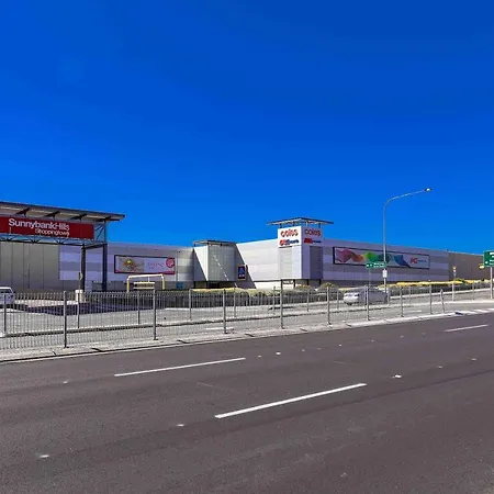 Calamvale Business Or Holiday Like Home-3